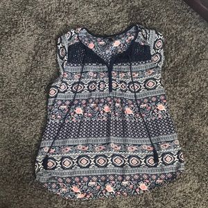 Signature studio top